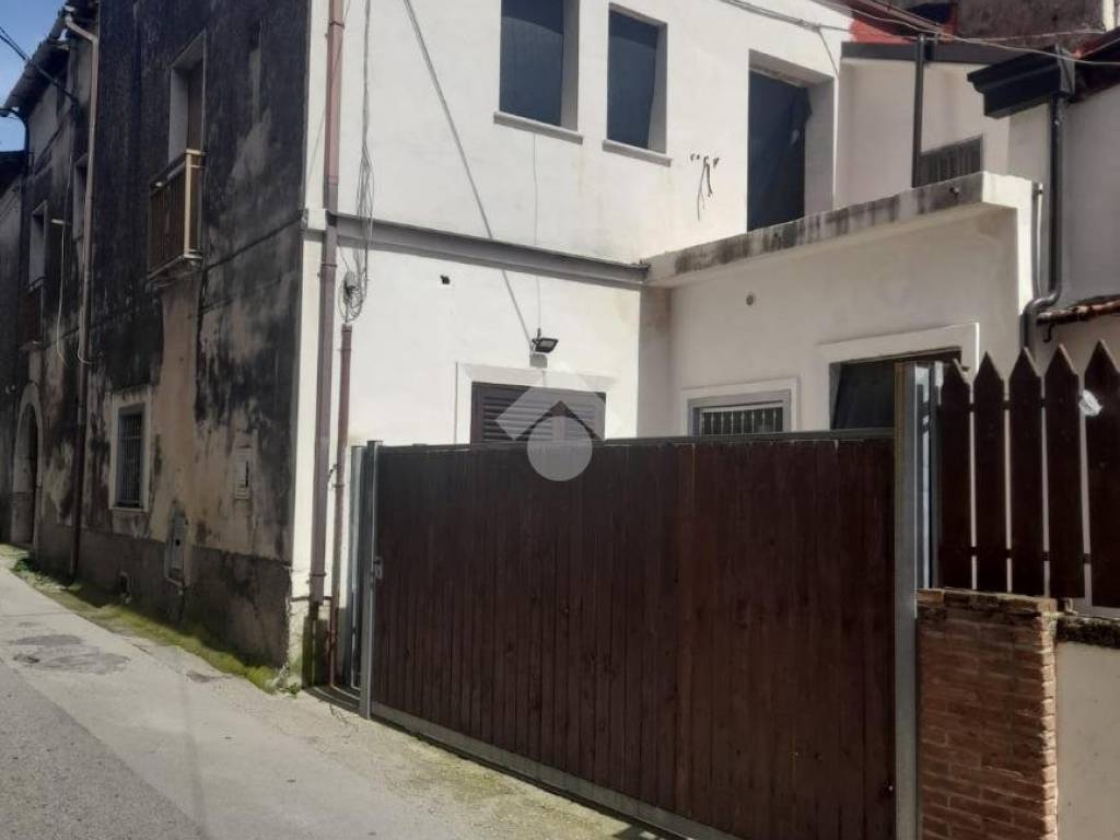 Casa indipendente a Montesarchio in Via Pini, 1 - Foto 3