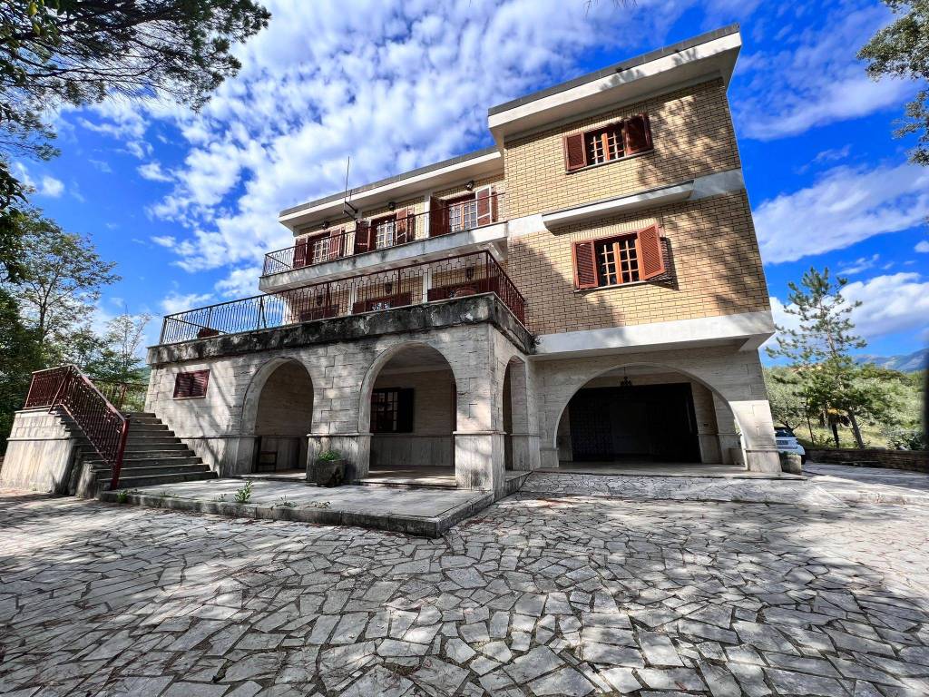 Villa a Broccostella in Via Coste, 2 - Foto 2
