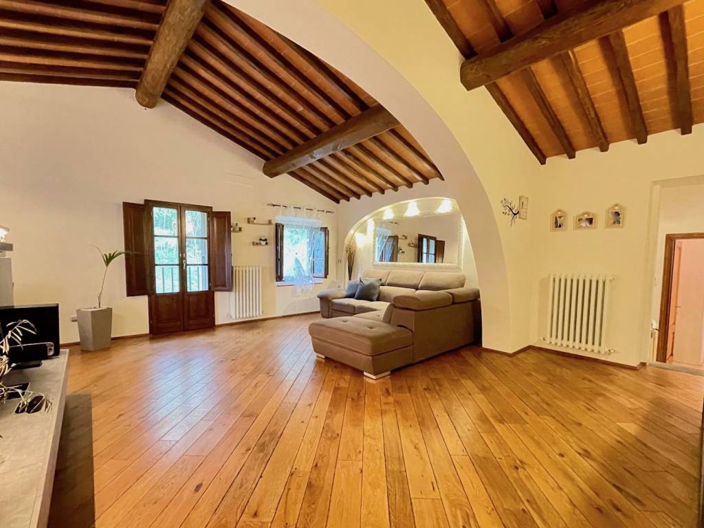 Appartamento a Cavriglia in Via Grazia Deledda - Foto 4