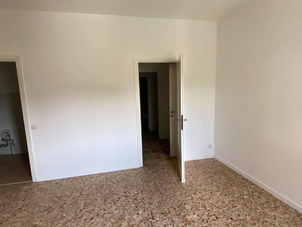 Appartamento a Cantù in Via Monte Baldo, 29 - Foto 3