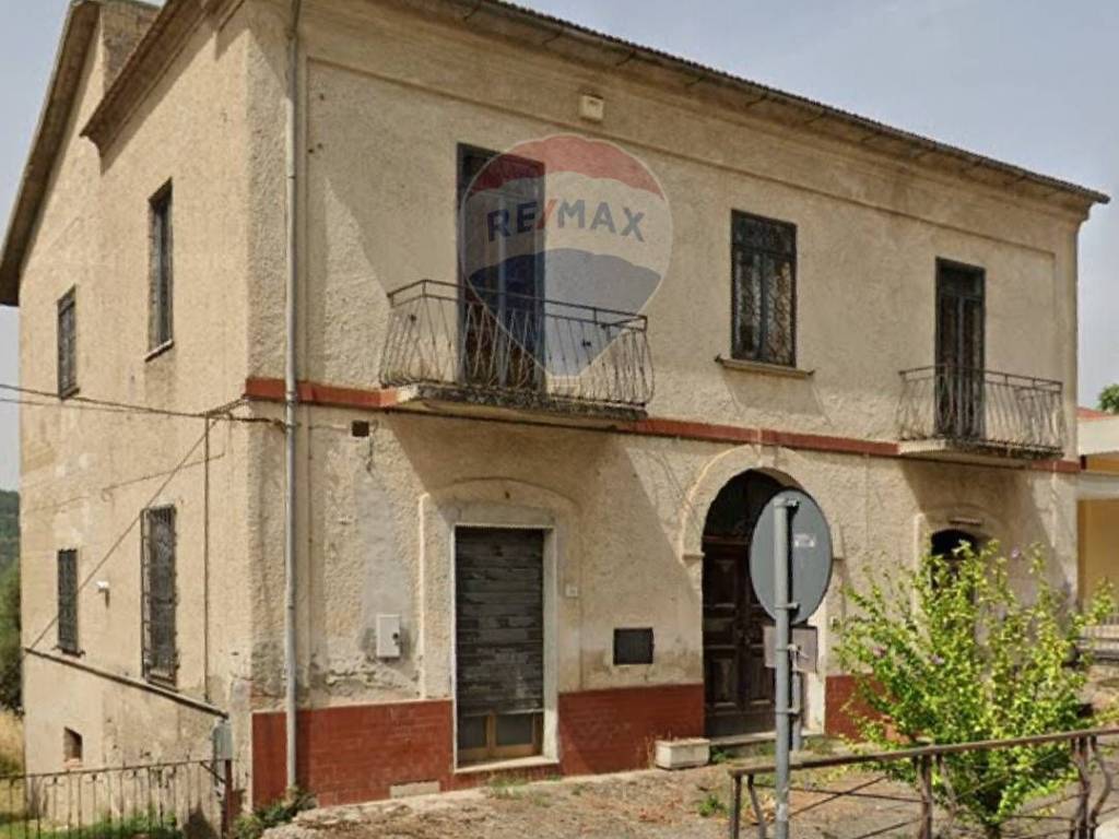 Palazzo / stabile a Ceppaloni - Foto 2
