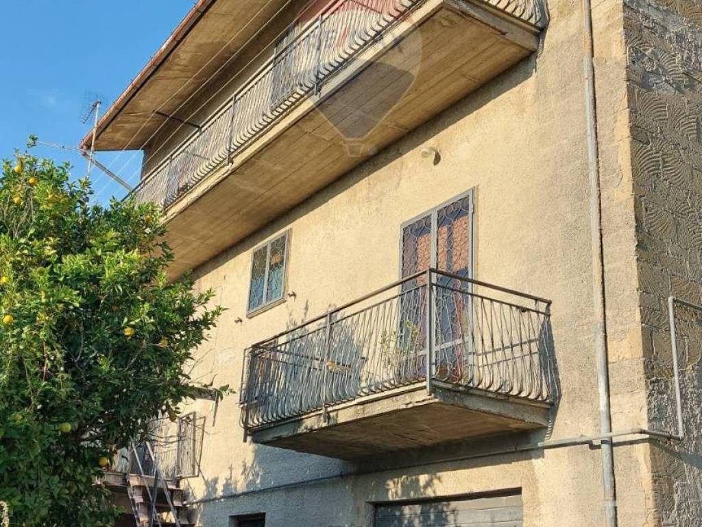 Palazzo / stabile a Ceppaloni - Foto 4