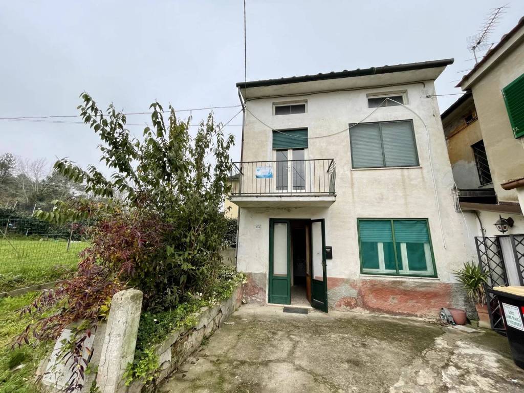 Casa indipendente a Capannori in Via Pesciatina, 737 - Foto 2