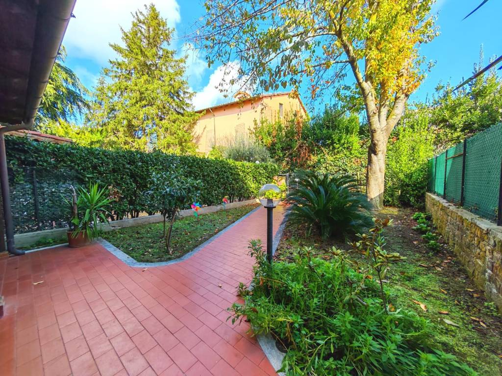 Villetta a schiera a Albano laziale in Via Augusto Falessi - Foto 2