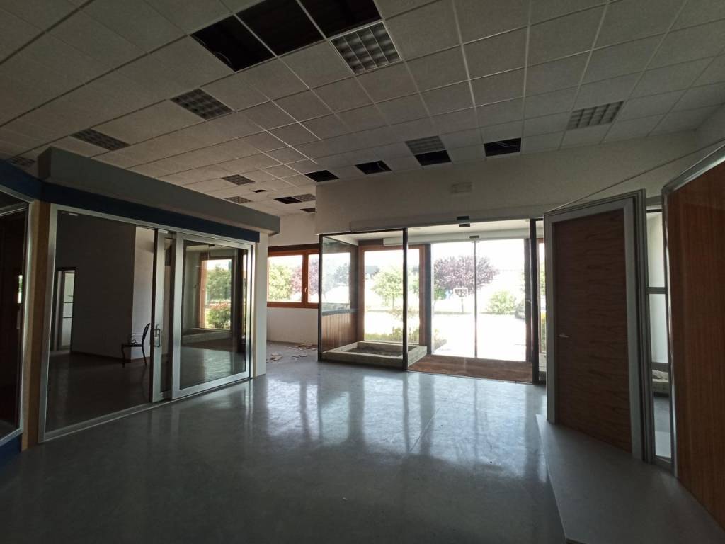 Immobile a Recanati in ZONA INDUSTRIALE - Foto 2