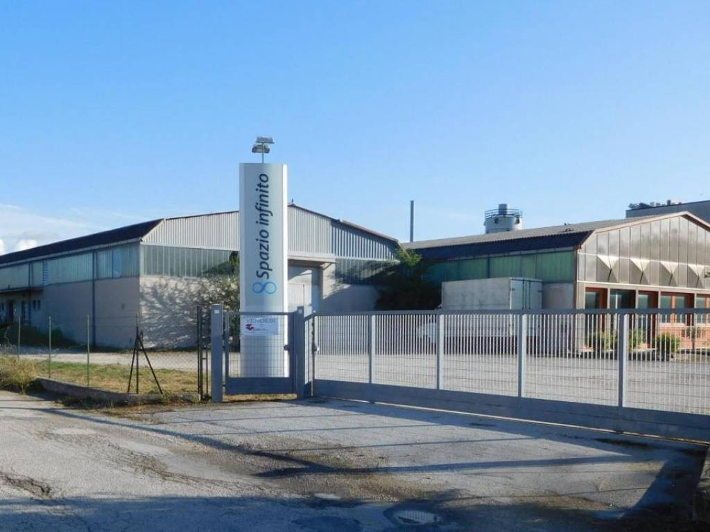 Immobile a Recanati in ZONA INDUSTRIALE - Foto 5