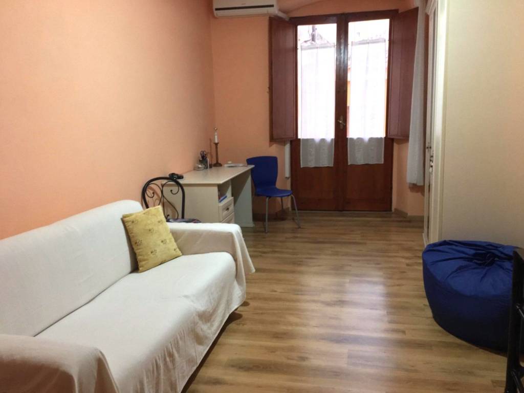 Appartamento a Cagliari in Via Napoli - Foto 2