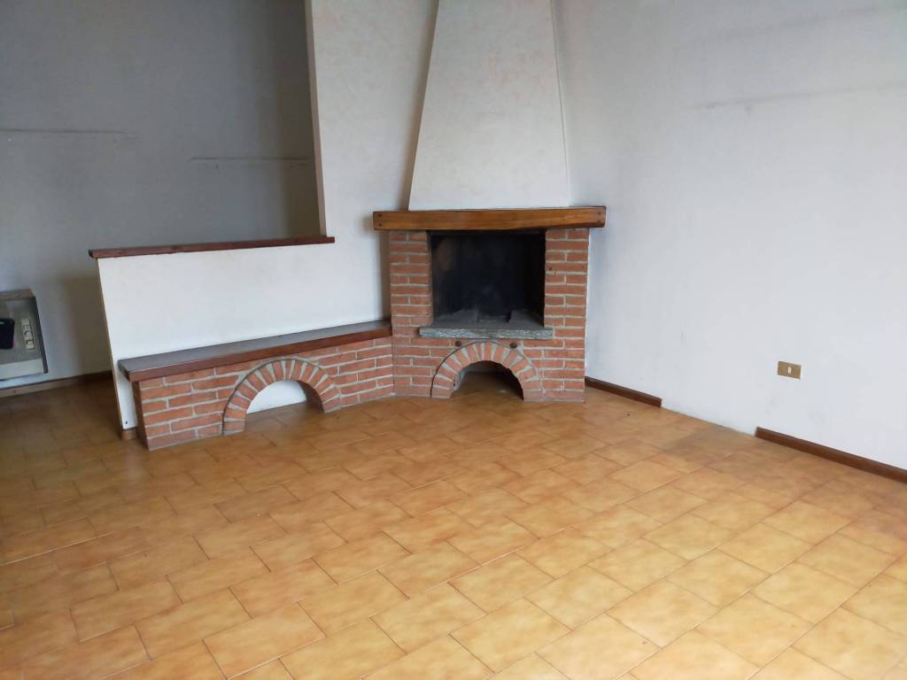 Appartamento a Asti in Strada Valcossera - Foto 2