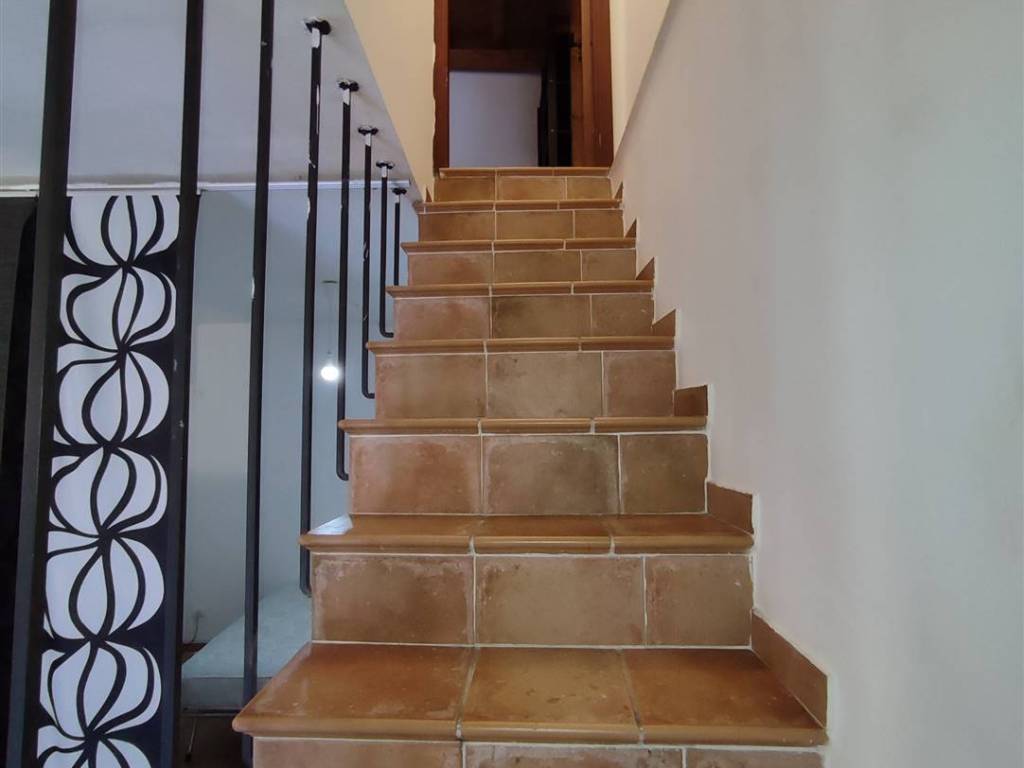 Casa indipendente a Ragusa in VIA CHIARAMONTE, 51 - Foto 4