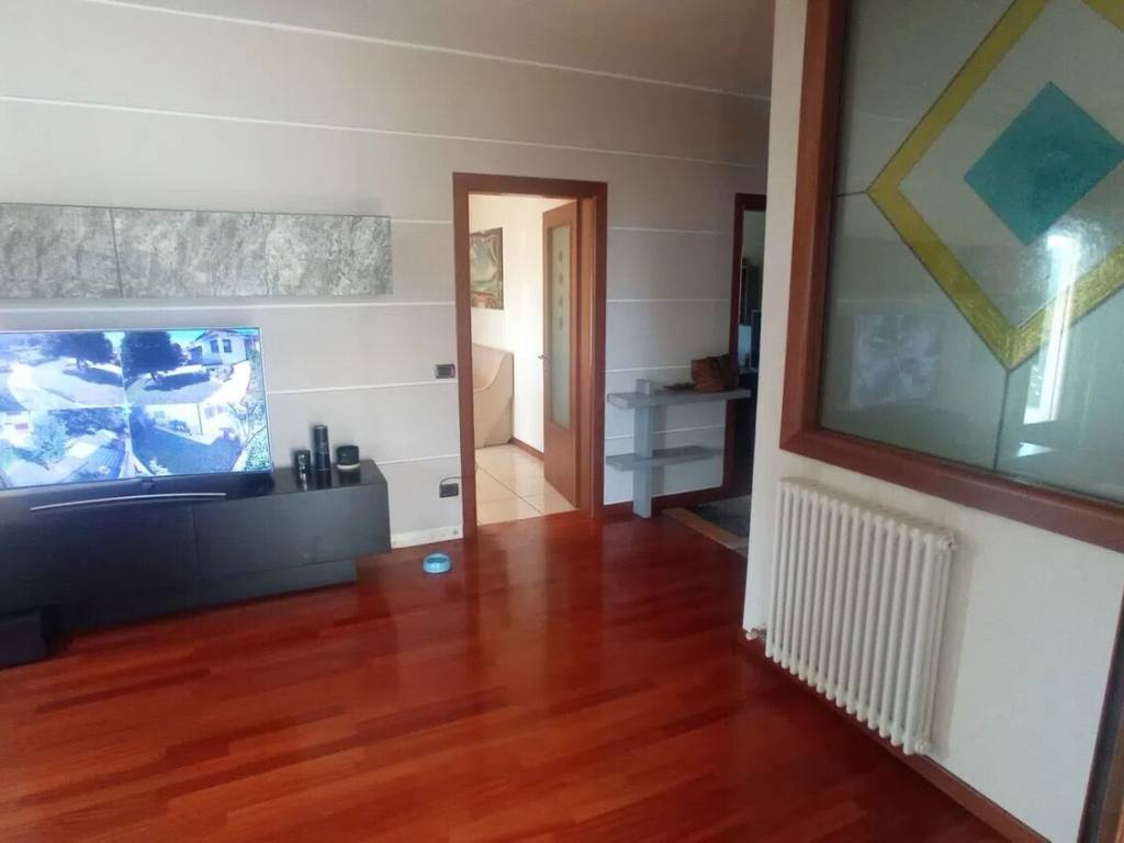 Villa a Montegrotto terme in Via Vincenzo Bellini - Foto 3