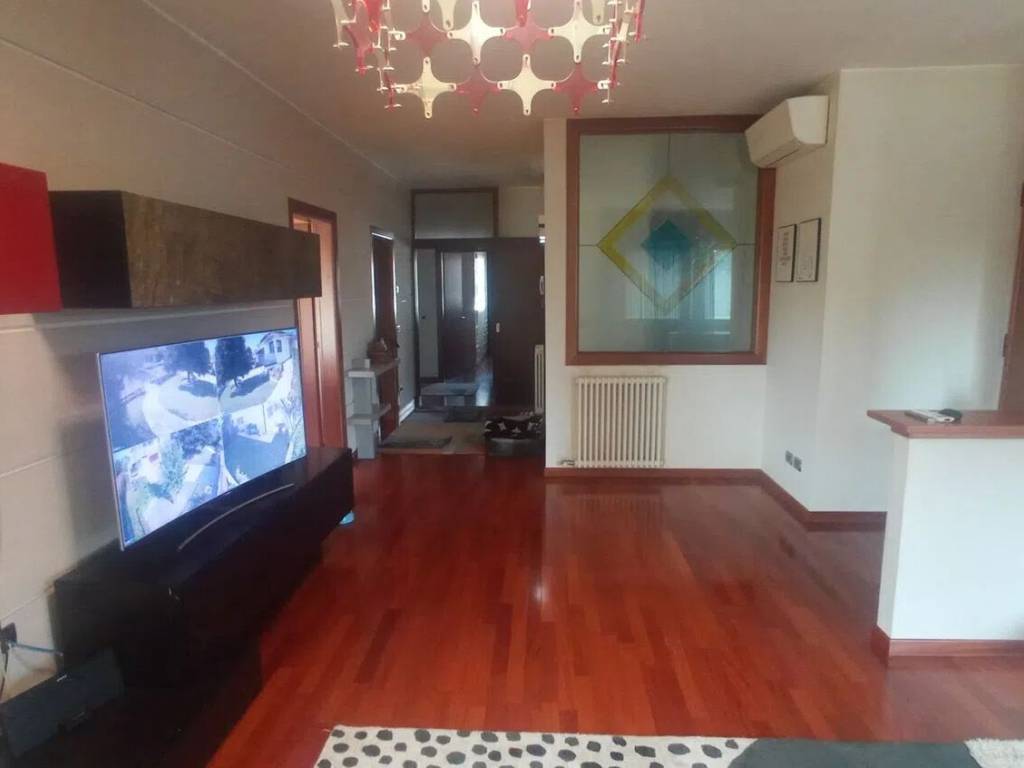 Villa a Montegrotto terme in Via Vincenzo Bellini - Foto 4