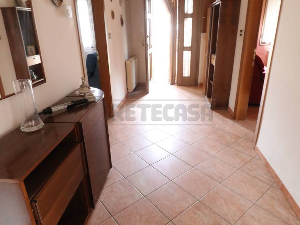 Villa a Bondeno in Via Don Giovanni Minzoni, 17 - Foto 5