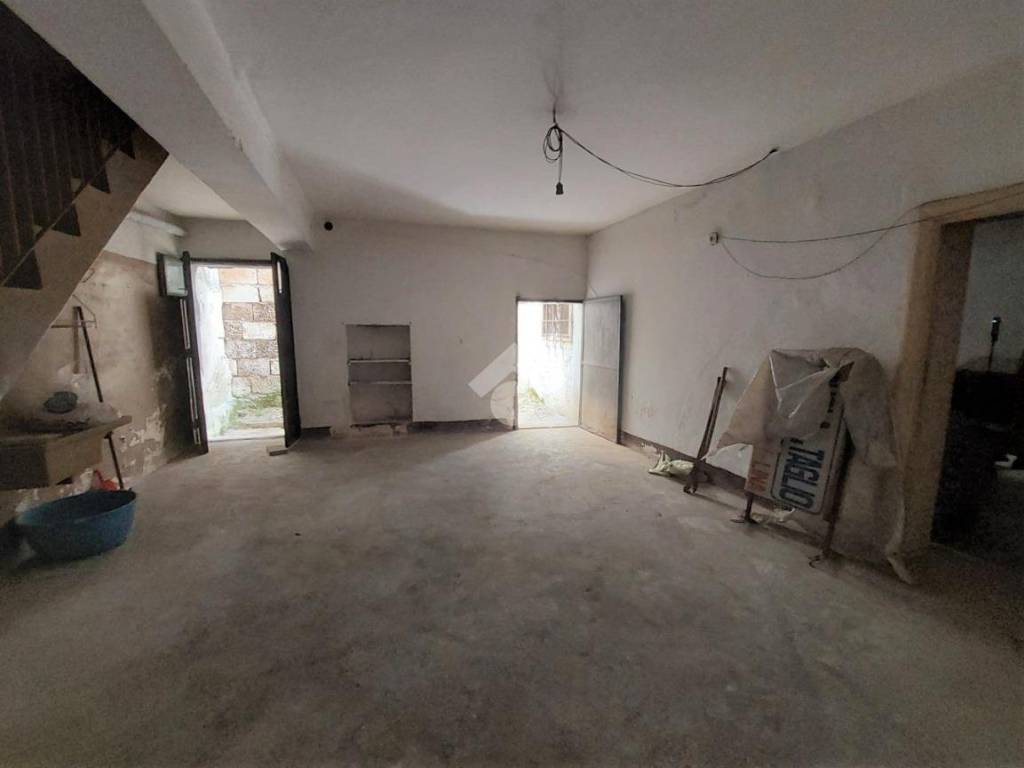 Casa indipendente a Carovigno in Via Luigi Settembrini, 36 - Foto 2
