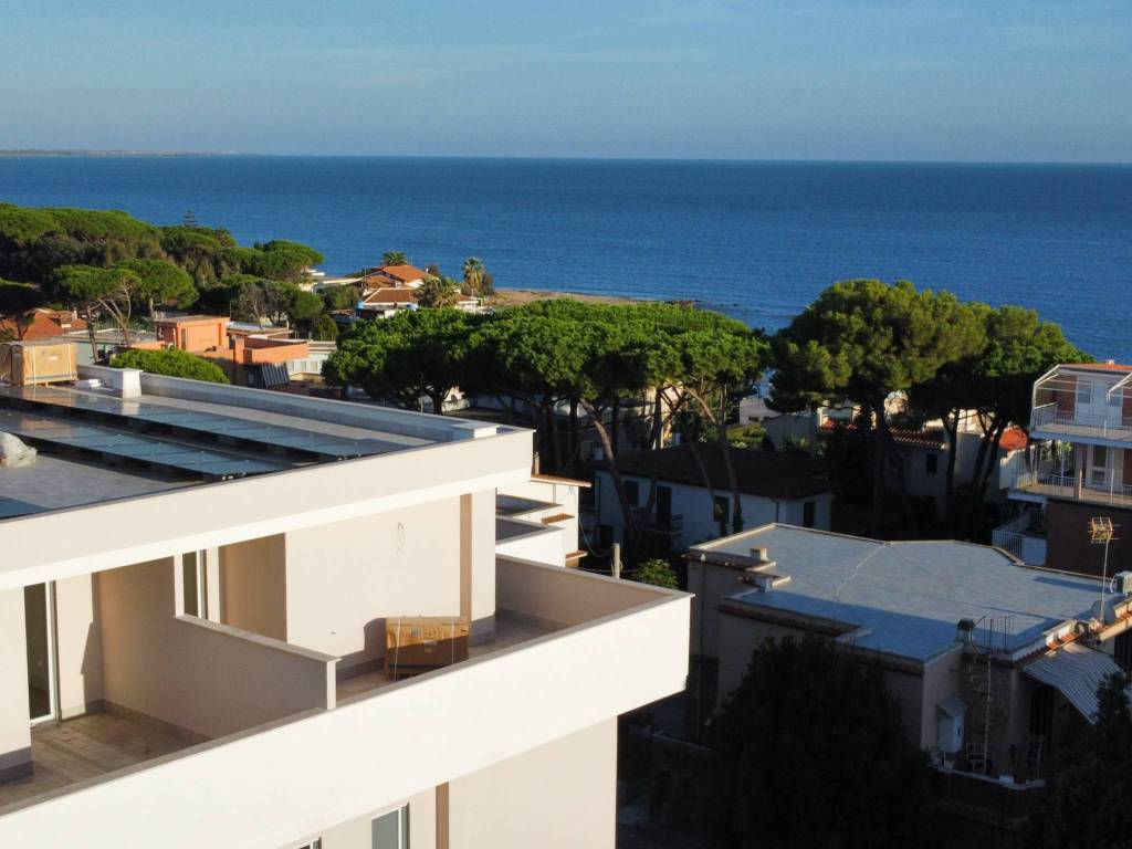 Appartamento a Santa marinella in Via Botticelli - Foto 2