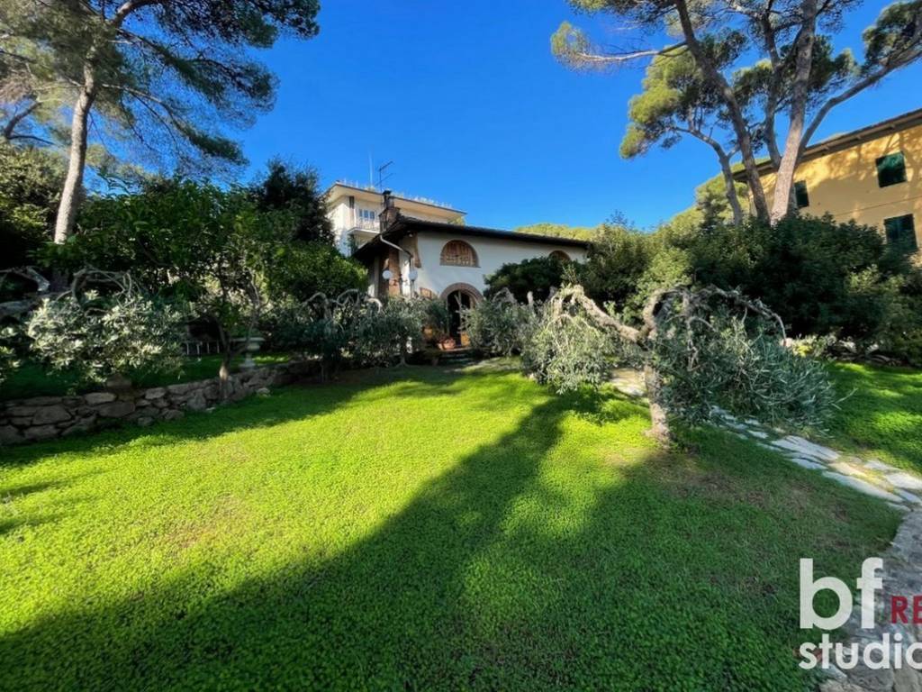 Villa a Rosignano marittimo in Via Guglielmo Marconi - Foto 4