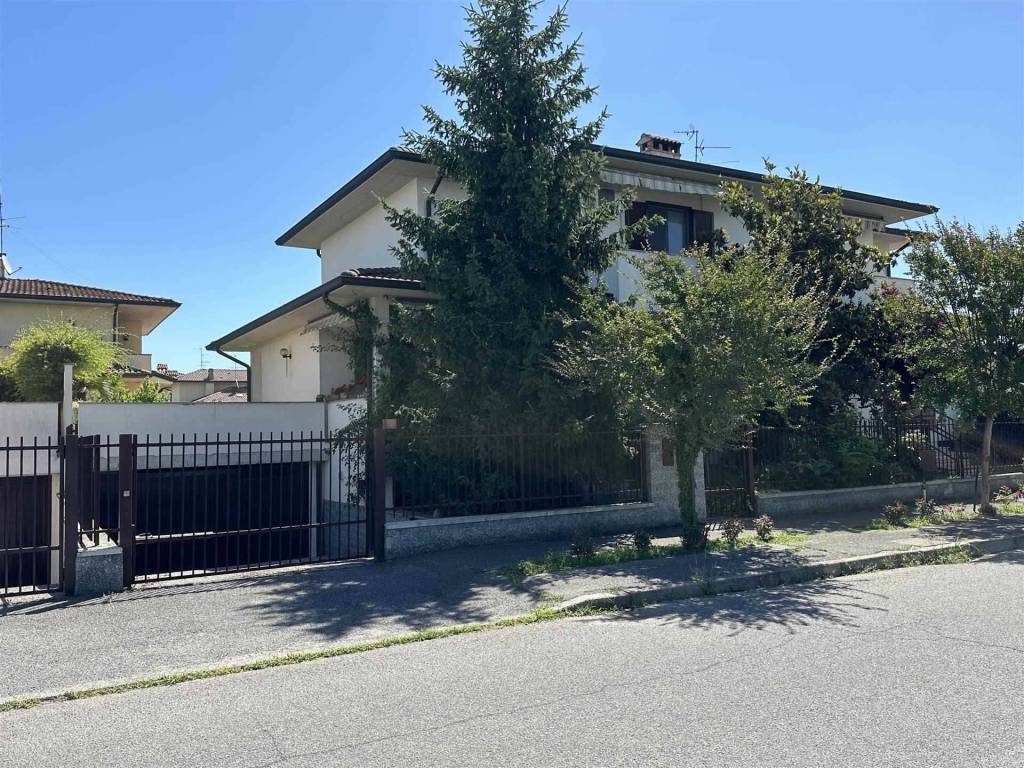 Villa a Sant'angelo lodigiano in Via dei Fiori - Foto 3