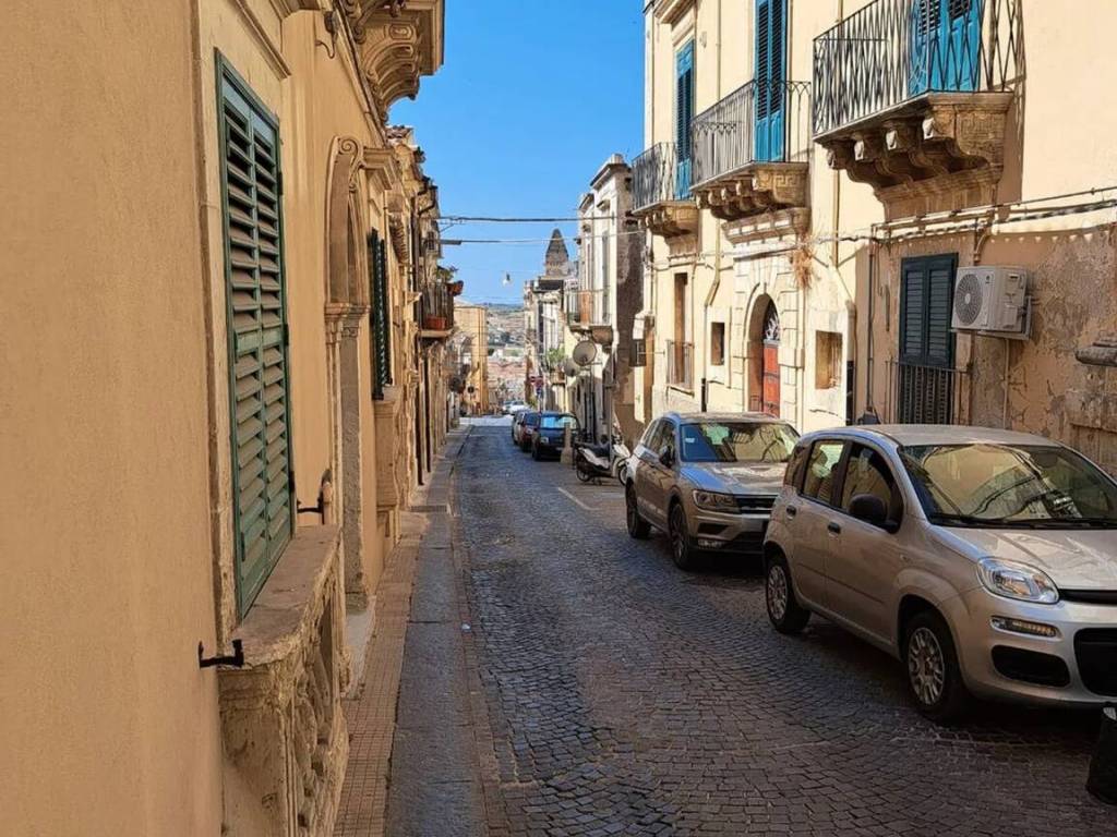 Villa a Noto in Via Ascenzo Mauceri, 35 - Foto 4
