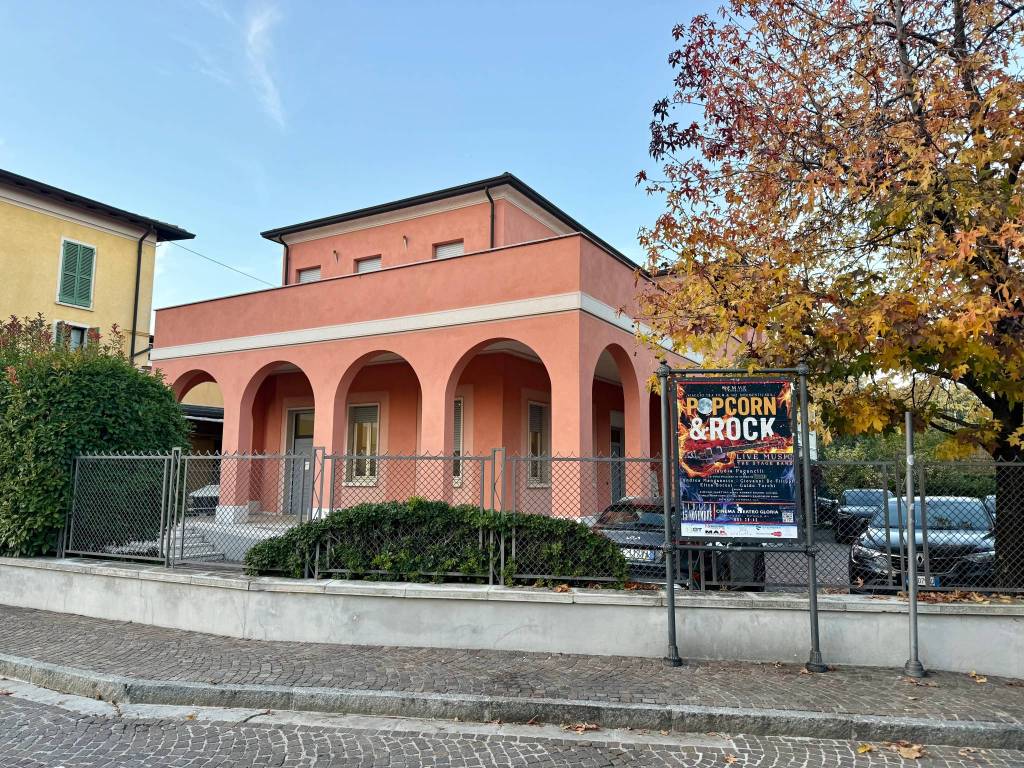 Villa a Montichiari in Via Cesare Battisti - Foto 4