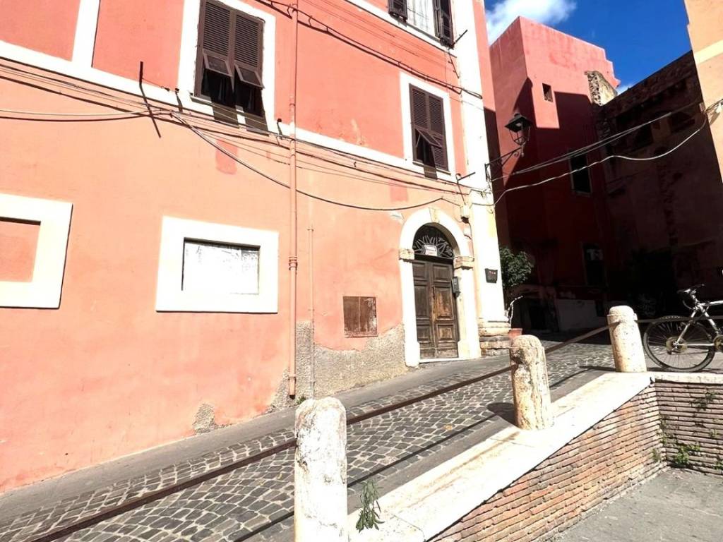 Appartamento a Civitavecchia in Piazza Leandra, 14 - Foto 2