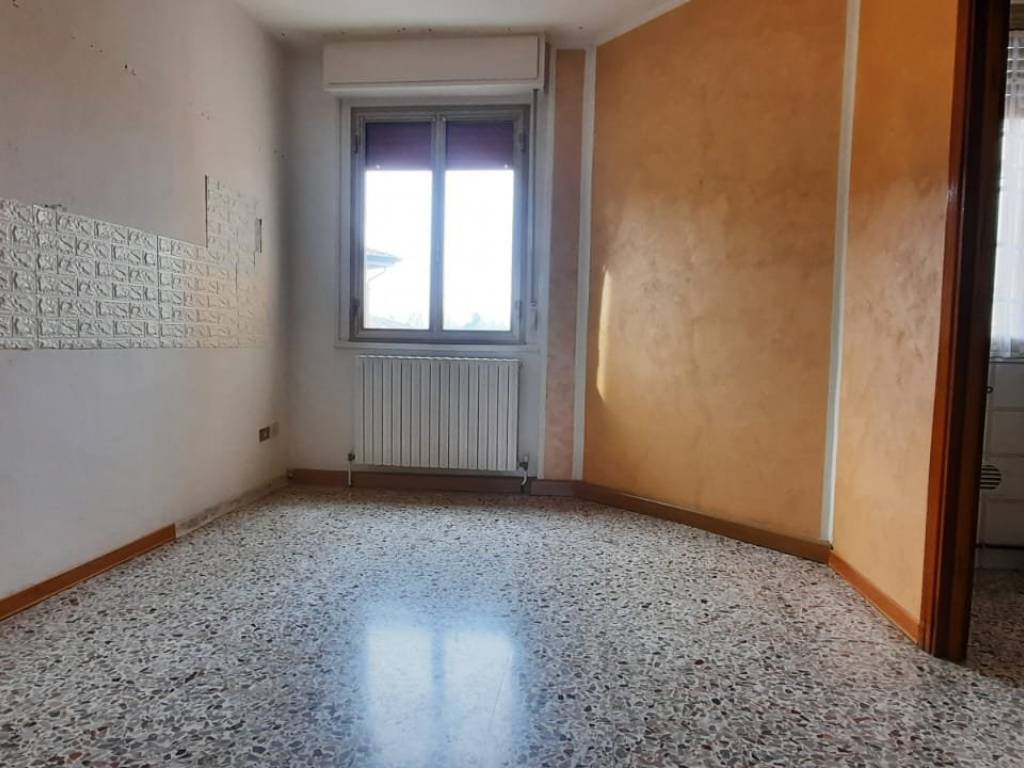 Appartamento a Guastalla in Via Cesarea - Foto 4