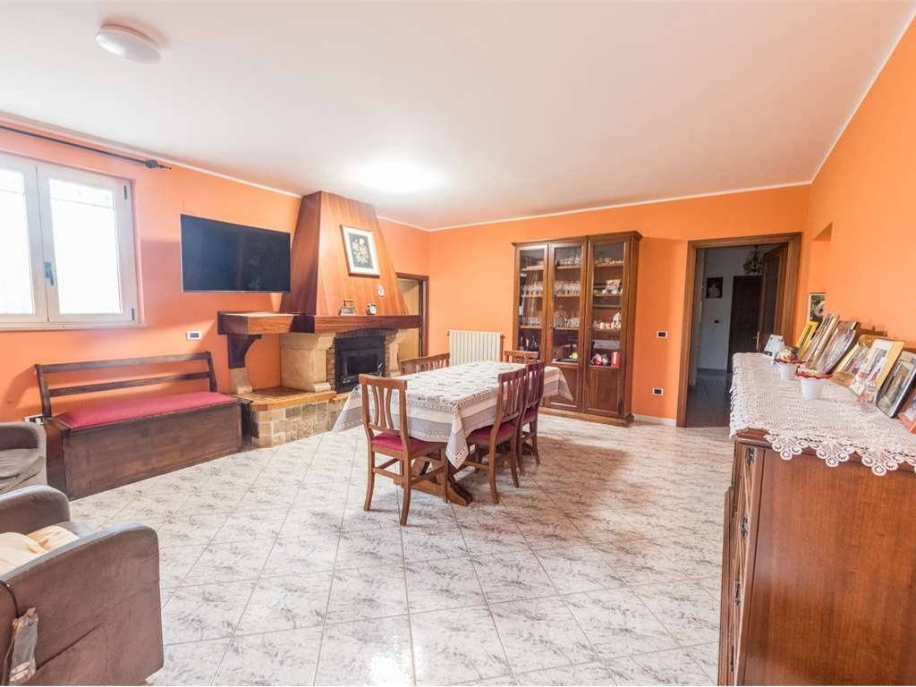 Villa a Montesilvano in contrada Tesoro, 7 - Foto 3