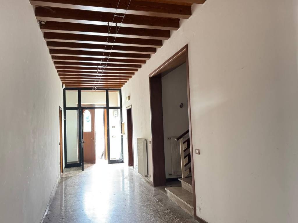 Casa indipendente a Bassano del grappa in Piazzale Luigi Cadorna - Foto 3