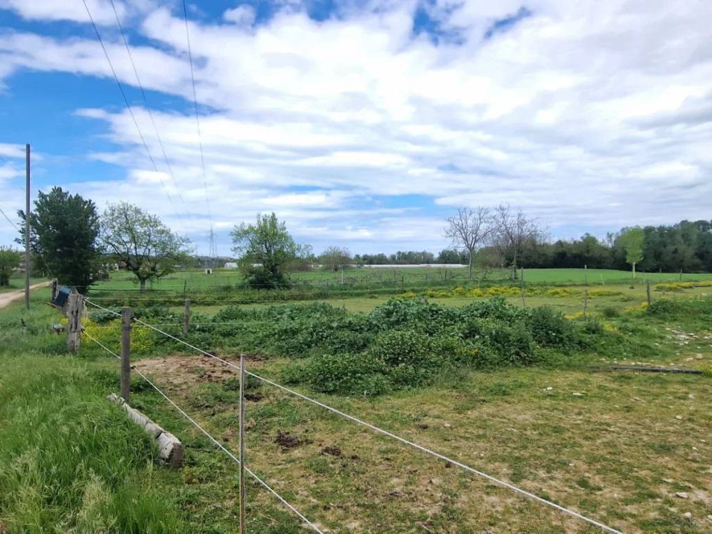 Terreno a Collecorvino in Via Le Piane - Foto 4