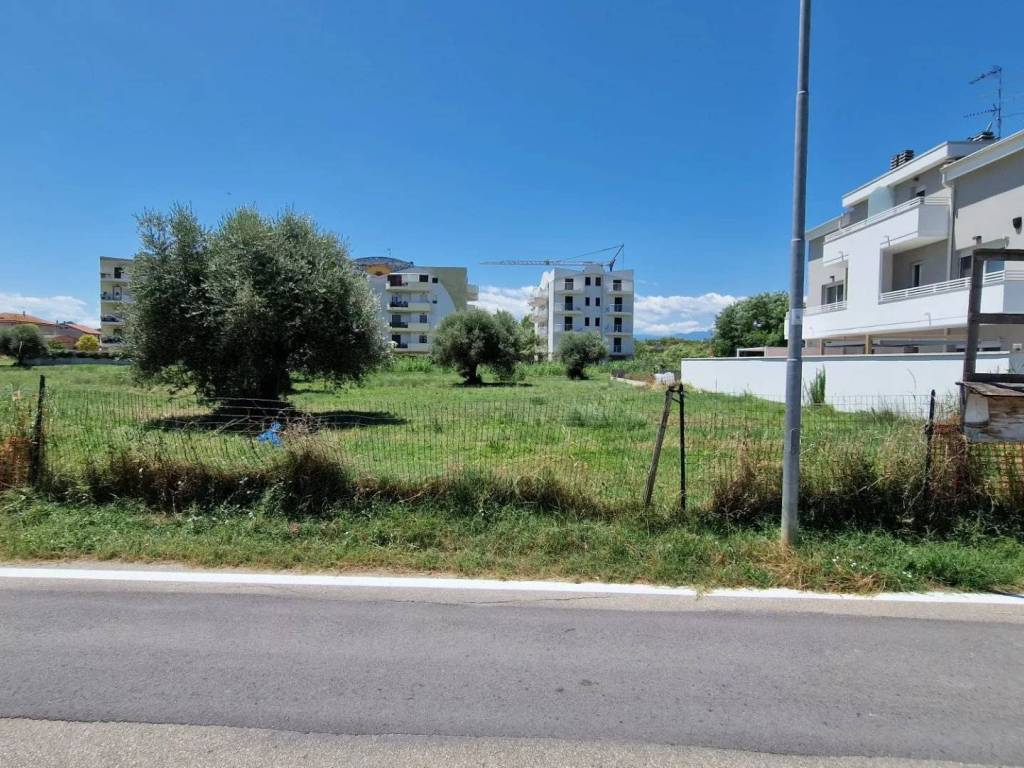 Terreno a Montesilvano in Via Vistola - Foto 3