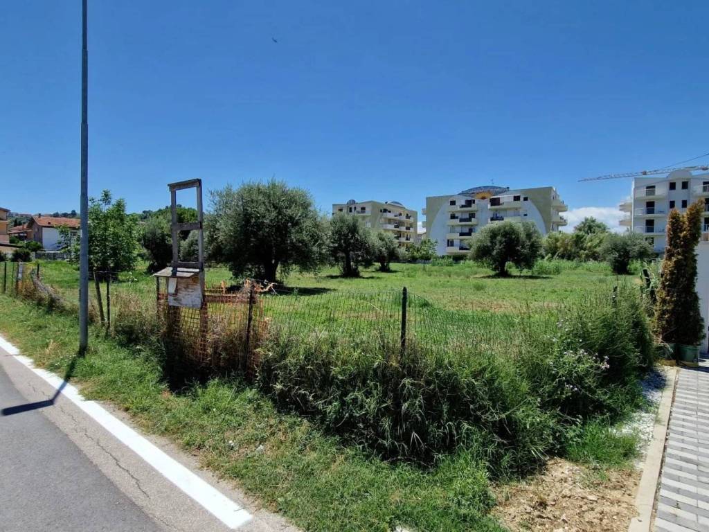 Terreno a Montesilvano in Via Vistola - Foto 4