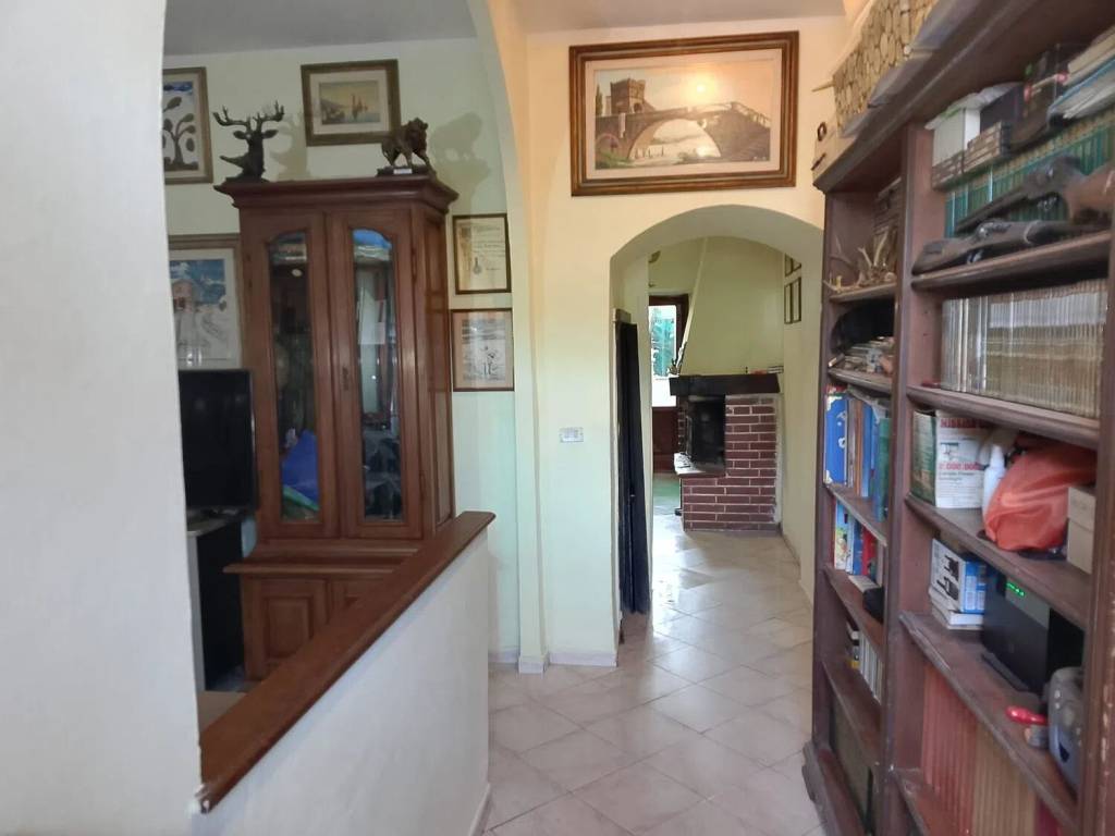 Appartamento a Campi bisenzio in Via Pistoiese - Foto 5