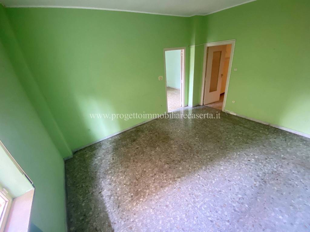 Appartamento a Caserta in Via Giulio Antonio Acquaviva - Foto 4
