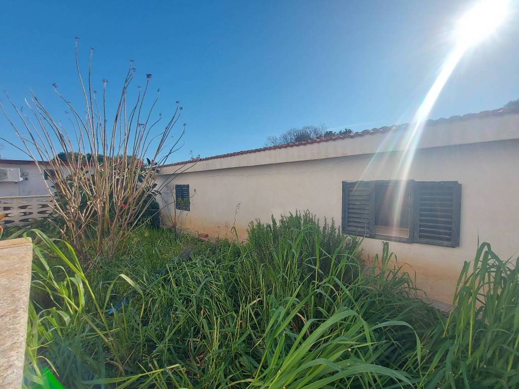 Villa a Leporano in Via Azalee - Foto 3