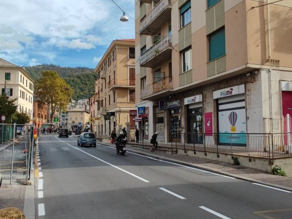 Appartamento a Genova in Via Molassana - Foto 2