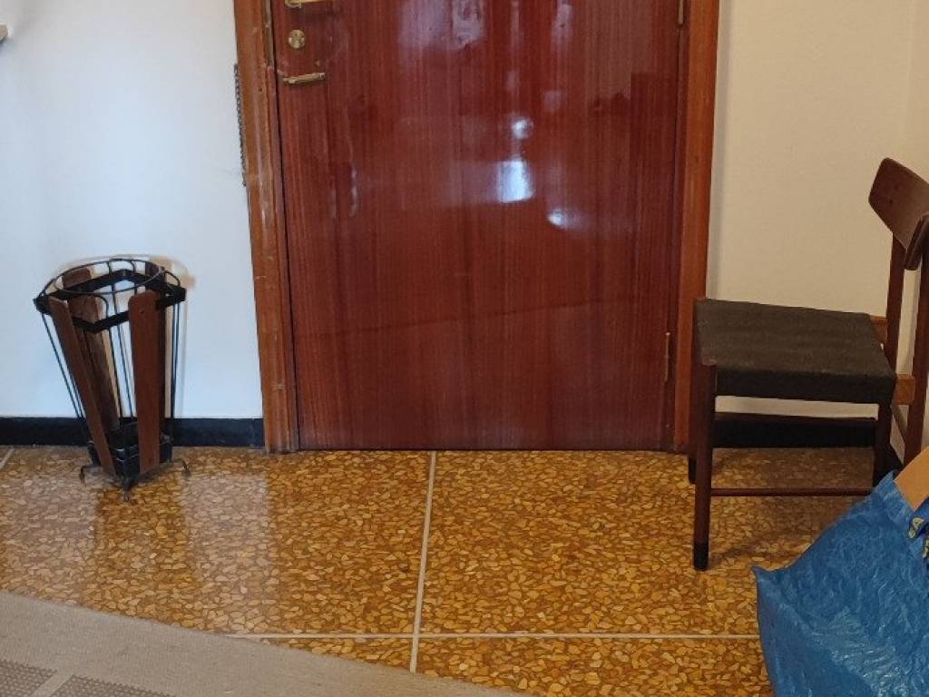 Appartamento a Genova in Via Molassana - Foto 4