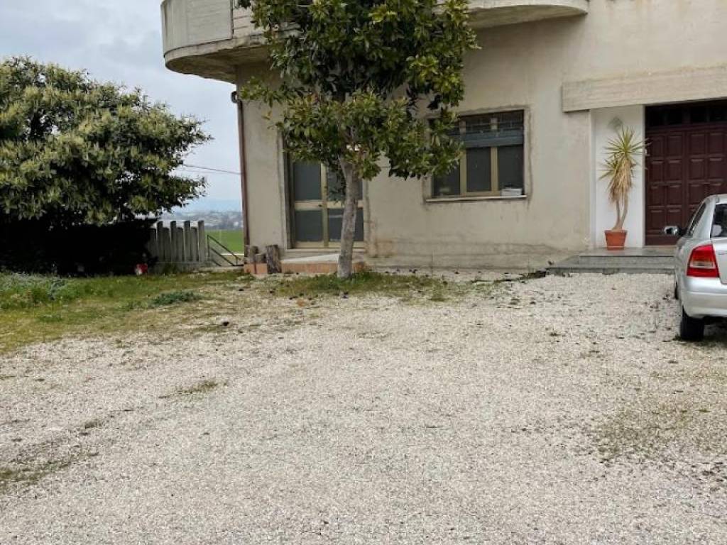 Immobile a Civitella del tronto in STRADA PROVINCIALE 8 - Foto 2