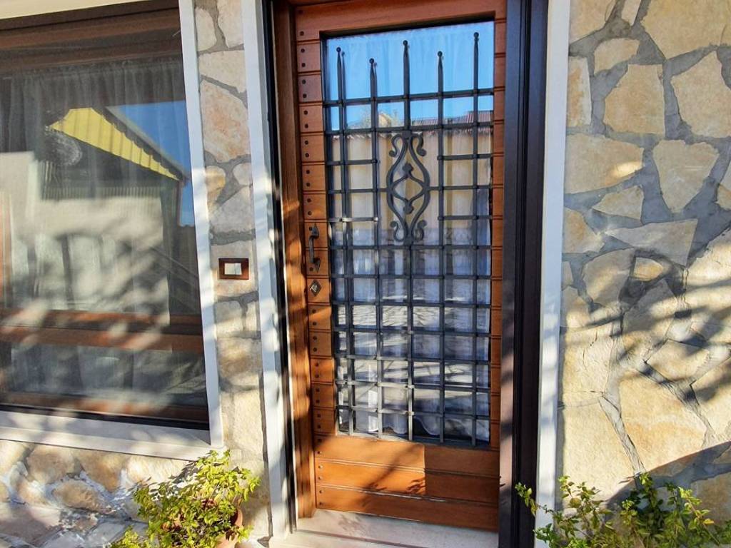 Villa a Fondi in Via Provinciale per Lenola, 12 - Foto 4