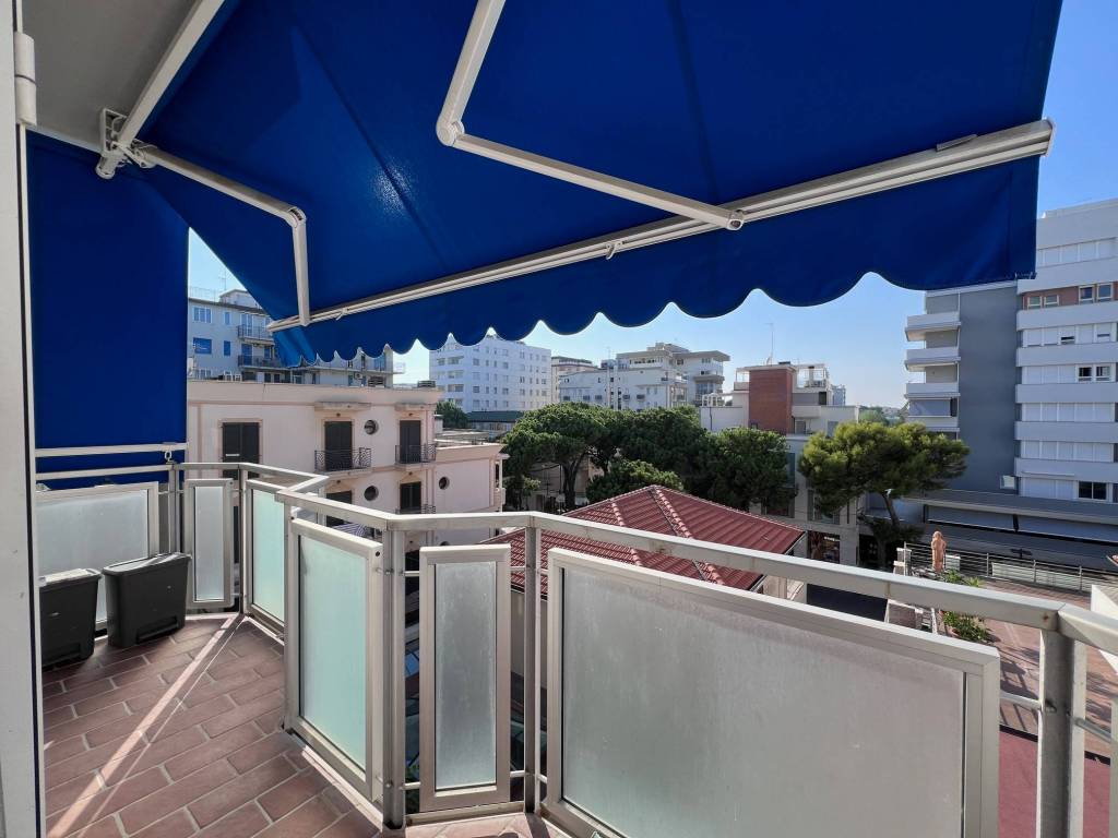 Appartamento a Riccione in Viale Milano, 58 - Foto 3
