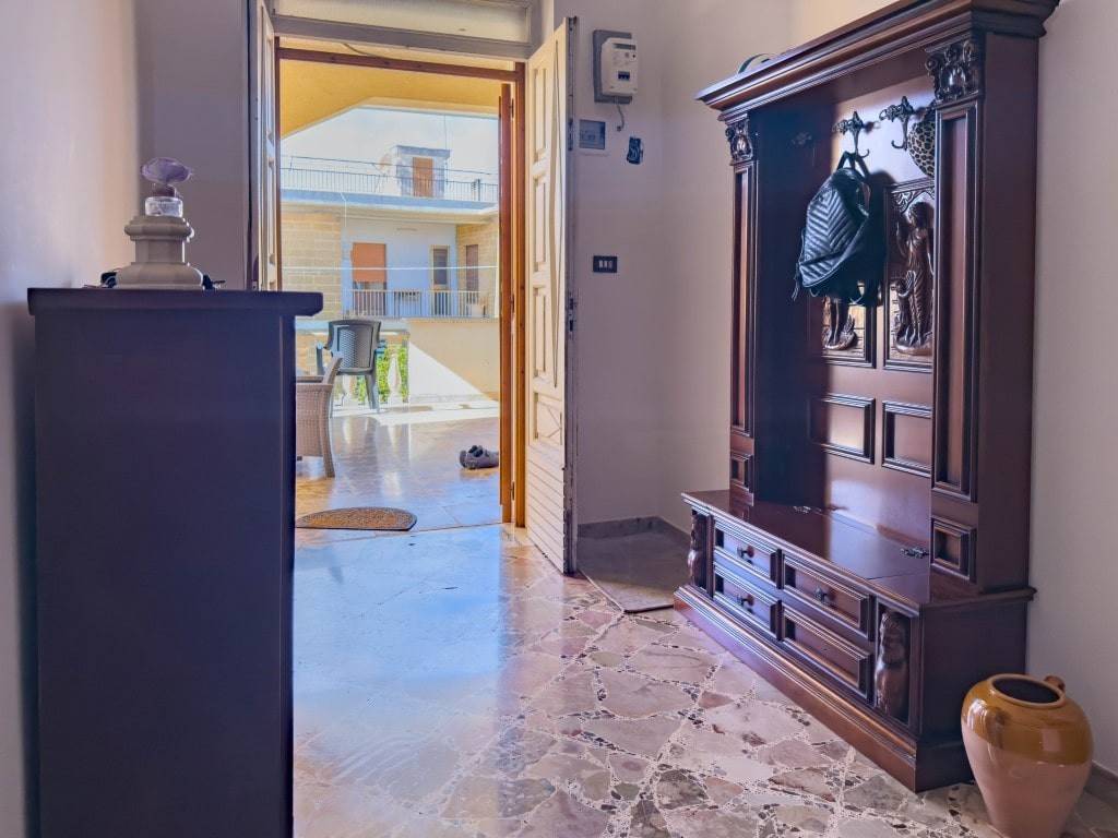 Villa a Ugento in Via Bologna, 19 - Foto 2