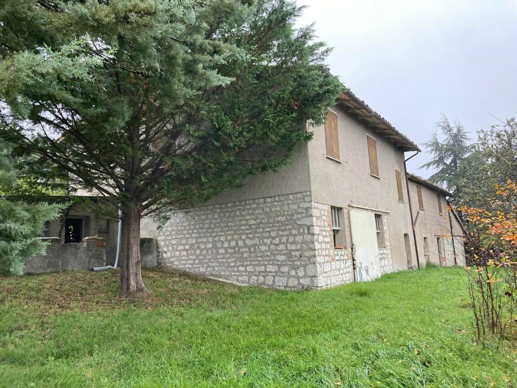 Villa a Cagli in Strada San Fiorano, 48 - Foto 5