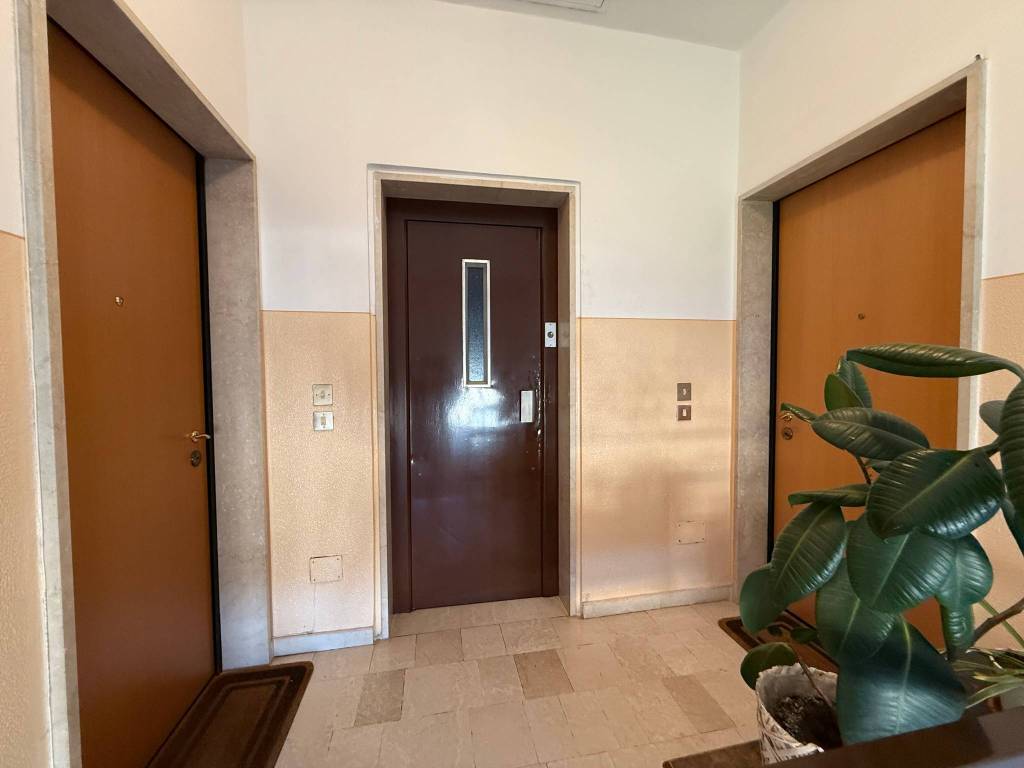 Appartamento a Brescia in Via Luigi Gadola - Foto 5