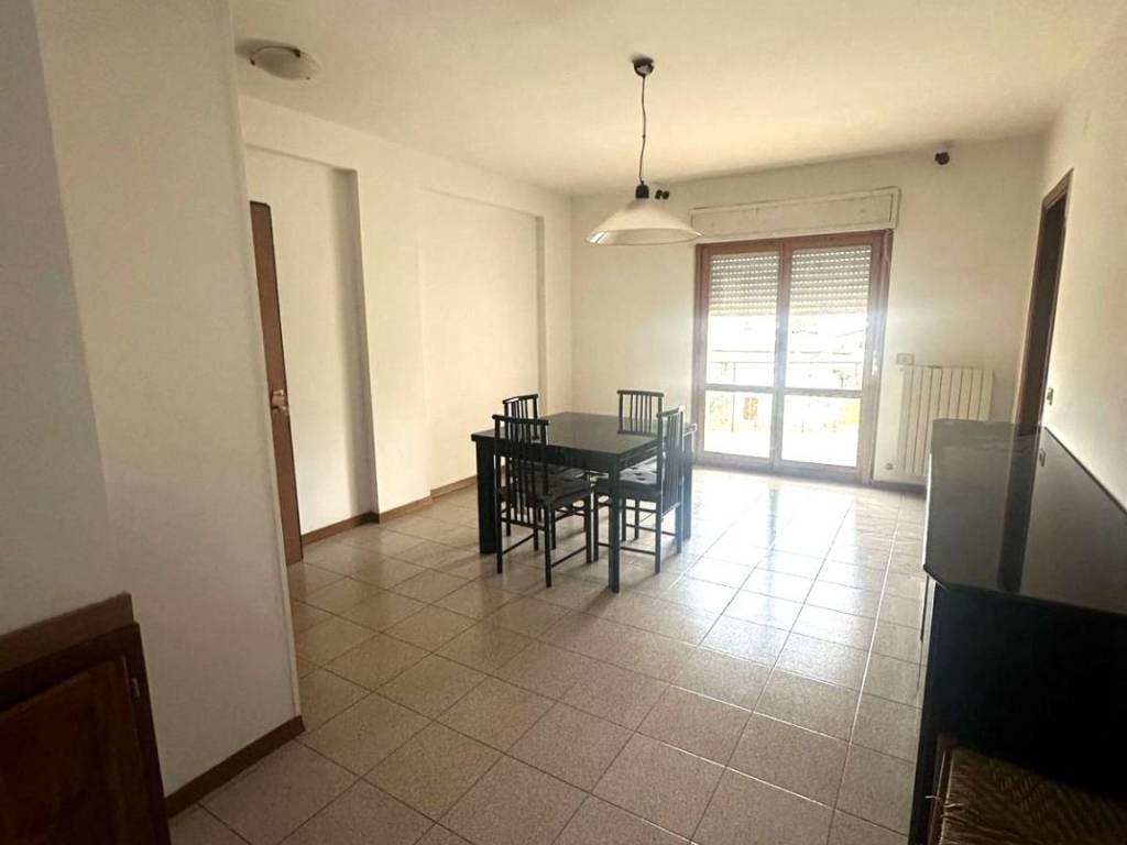 Appartamento a Rieti in Viale Giulio De Iuliis, 21 - Foto 4