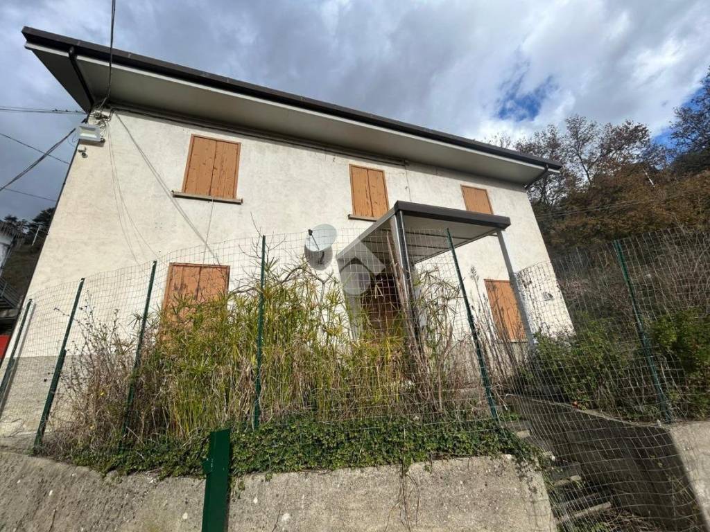 Casa indipendente a Cosenza in Via Romualdo Montagna - Foto 2