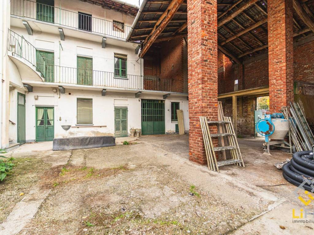 Rustico / casale a Galliate in Via Alberio, 16 - Foto 2