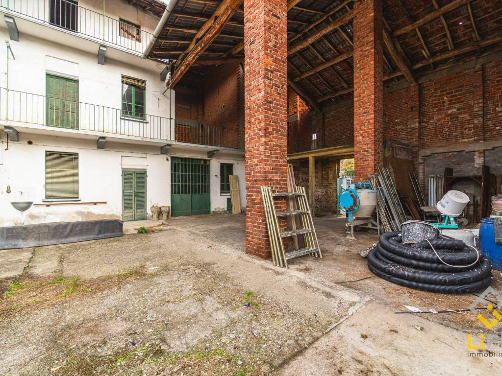 Rustico / casale a Galliate in Via Alberio, 16 - Foto 3
