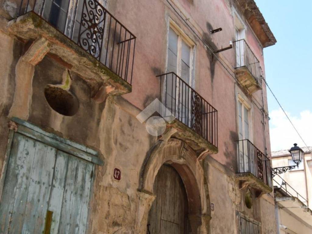 Palazzo / stabile a Sant'agata de' goti in via perna, 48 - Foto 2