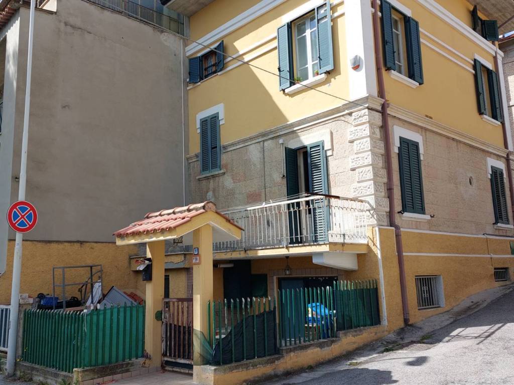 Casa indipendente a Colli del tronto in Largo Campo Fiera - Foto 2