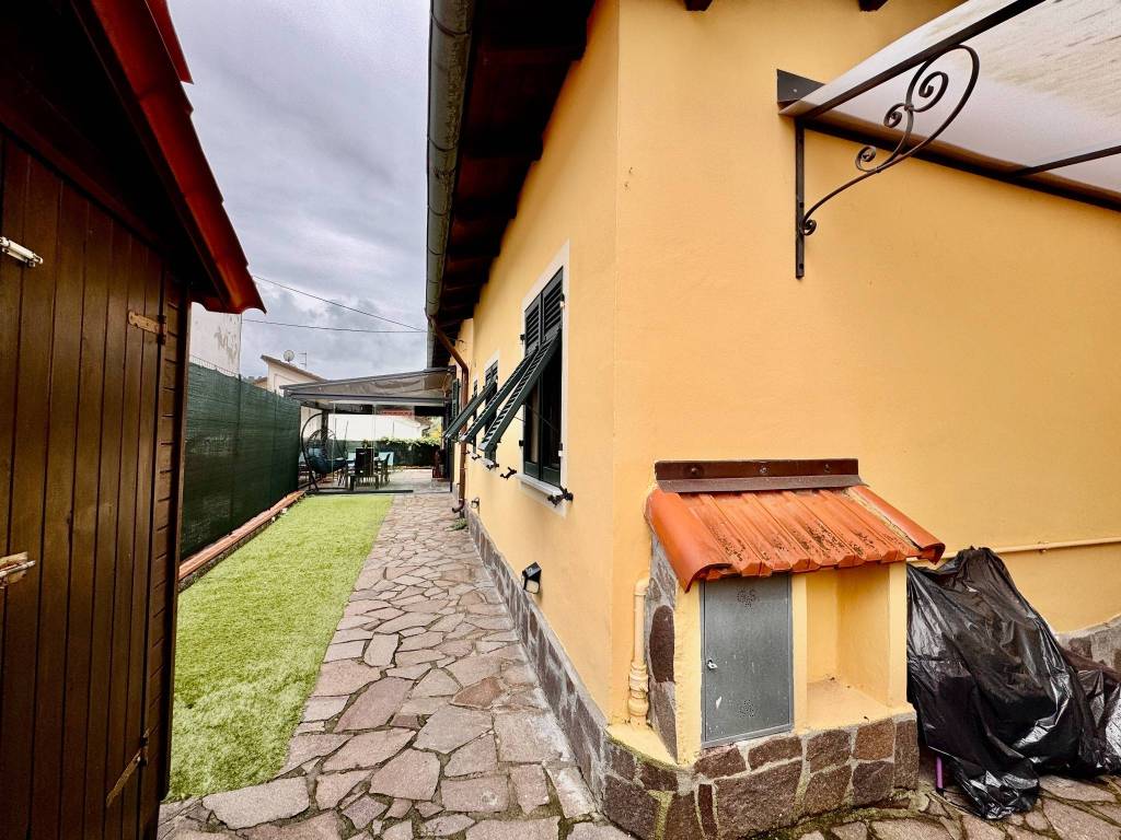 Villa a Follo in Via Europa - Foto 3