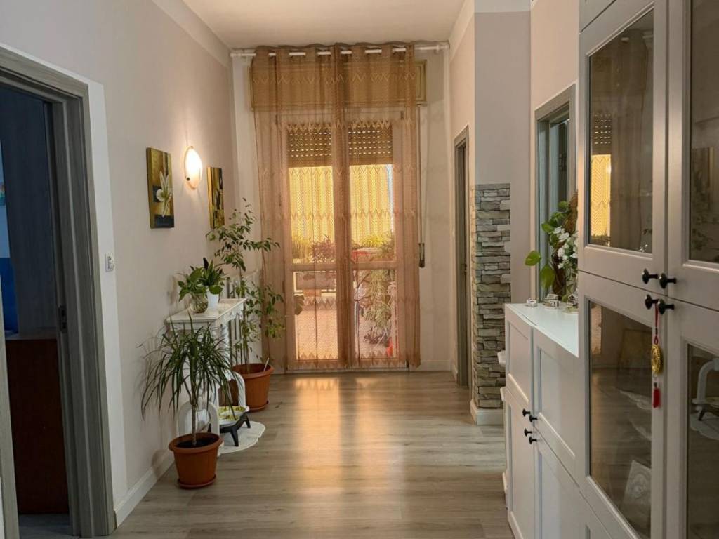 Appartamento a Castel san pietro terme in Via Emilia - Foto 2
