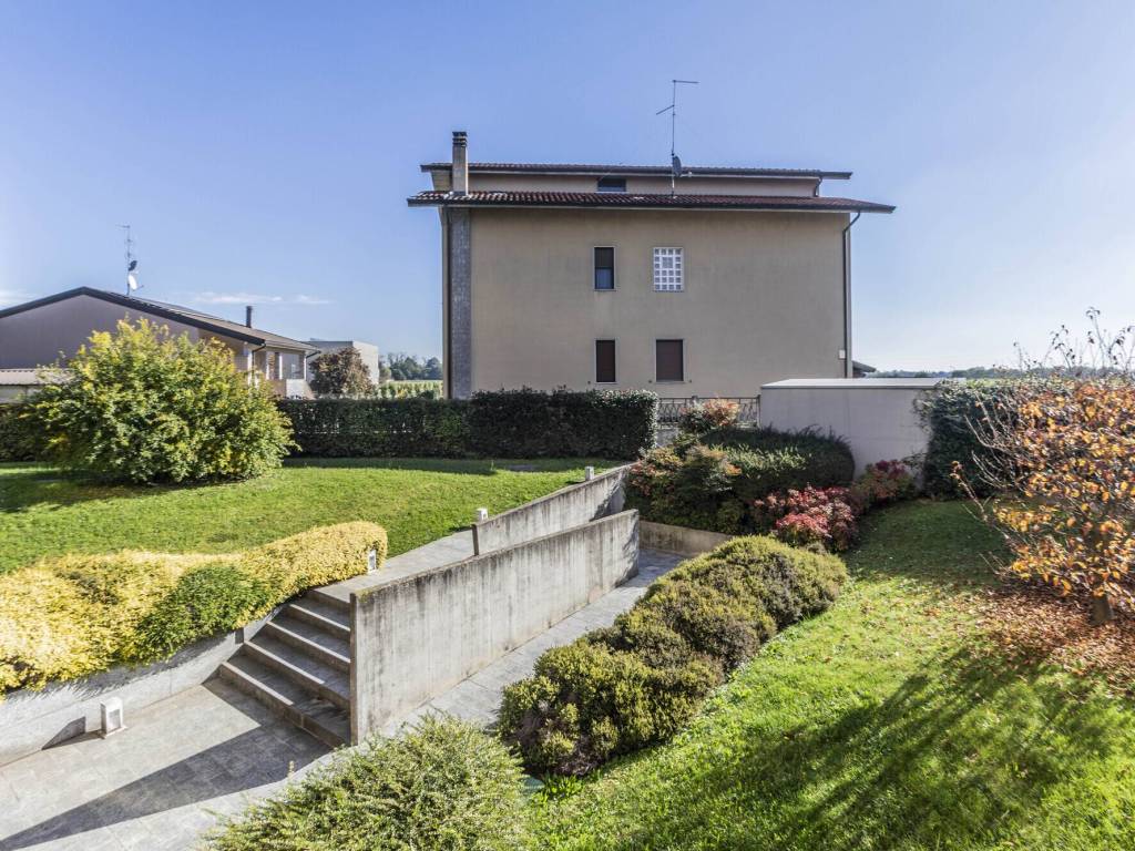 Appartamento a Saronno in Via Vecchia Per Ceriano - Foto 5