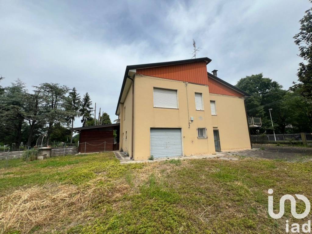 Villa a Finale emilia in Via Agazzi - Foto 2